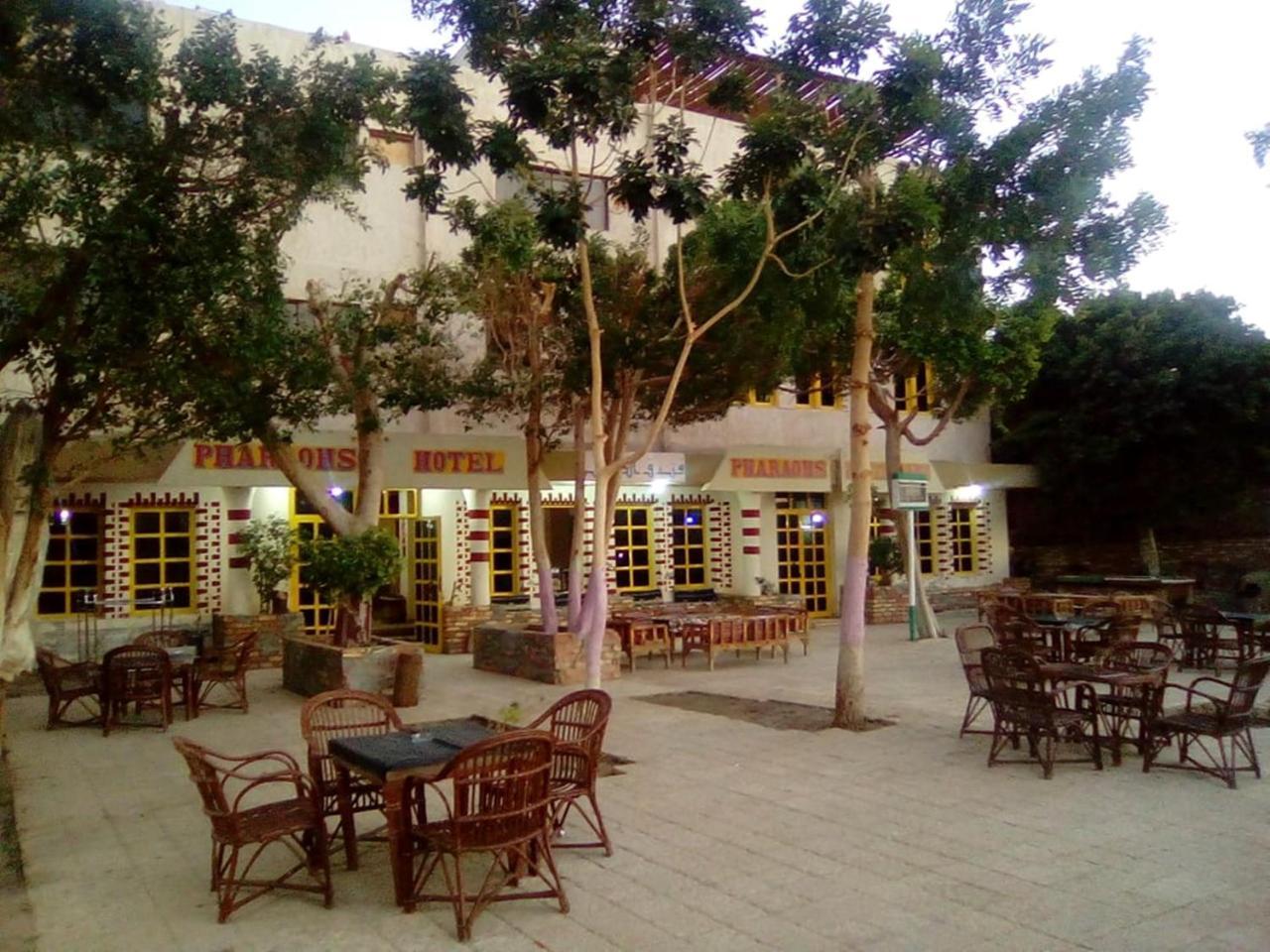 Pharaohs Hotel Луксор Екстериор снимка